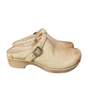 Dansko Ingrid Honey Distressed Clog Leather Women's 37 (6.5-7)